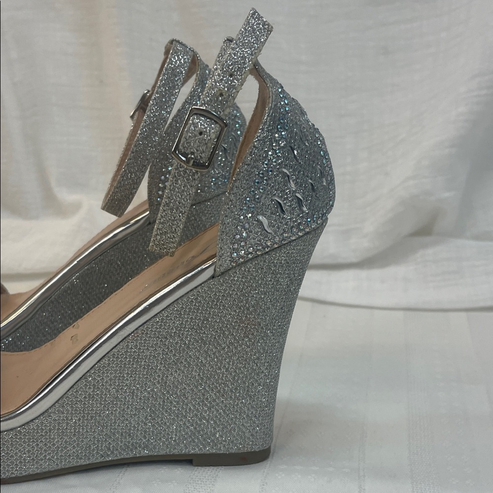 Ladies Forever Silver Sandal platform, sandal, size - Picture 4 of 16